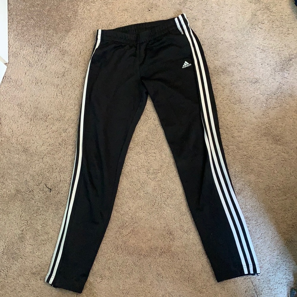 Athletic pants